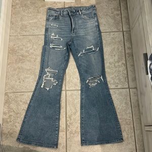 AMERICAN EAGLE Super Hi-Rise Flare Jeans